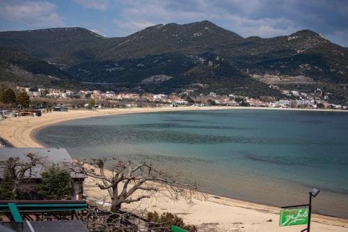 Seaview studio in Iraklitsa