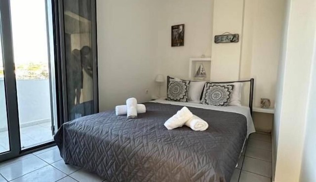 Serene Guest Room Retreat in Vothonas, Greece in Vothonas