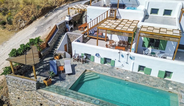 Serene Paradise with Breathtaking Aegean Views in Paros