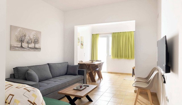 Sinani Beachfront Gems Rhodes Jacuzzi Retreat