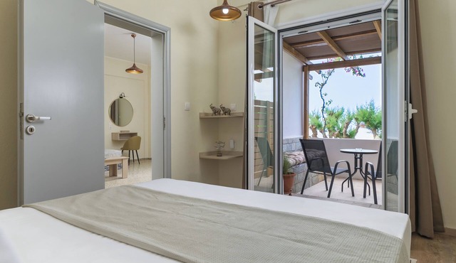 SOLE e MARE #A1 Beachfront Apartment – Just 10 Meters from the Sea!