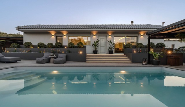 Solena Villa,Private Pool,Kids Playroom near the Beach in Stavromenos
