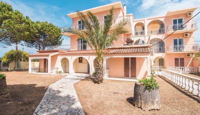Southgate 8 by MPS in Agios Georgios