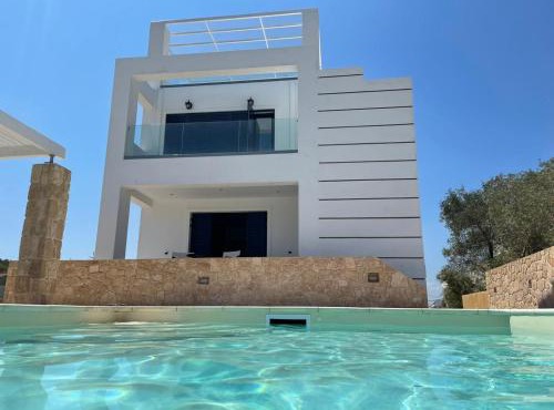 Souvala/Aegina. Excellent location Luxury villa. in Vathí