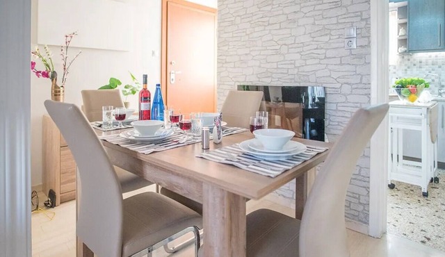 Spacious and Luxurious Apart Athens Center by MPS