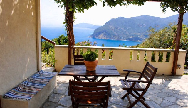 Stolios Skopelos - Euterpe Split Level Gem