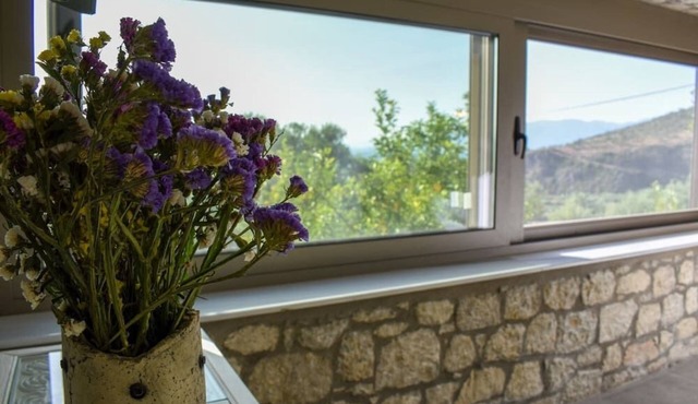 Stone Studio With Sea Views Near the Beach