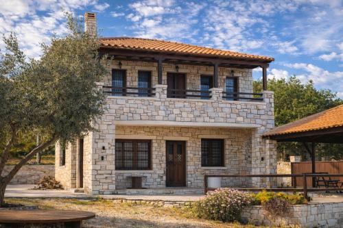 Stone Villa Monolia in Almyros