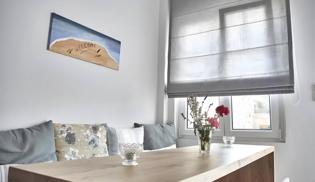 Studio Apartment 'Irene 7 Deluxe Double 2' with Sea View, Wi-Fi and Air Conditioning in Kato Agios Petros