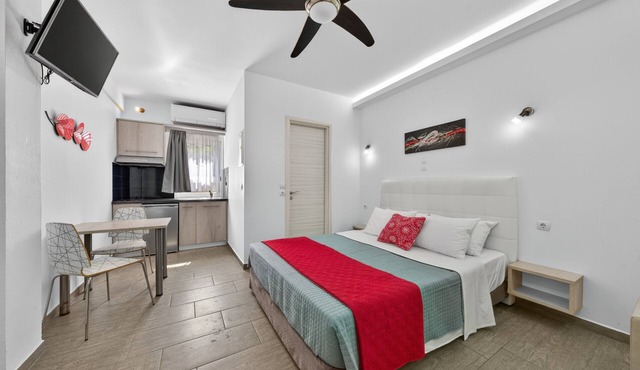 Studio Apartment 'Sivota Colours 22' with Private Terrace, Wi-Fi and Air Conditioning in Sivota