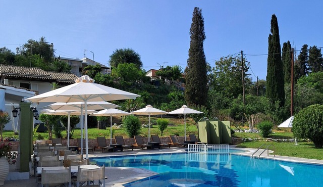 Studio Apartment 'Vintage Resort 22' with Mountain View, Wi-Fi and Air Conditioning in Sidari