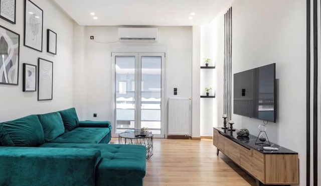 Stylish 2BR Retreat Near Acropolis of Athens