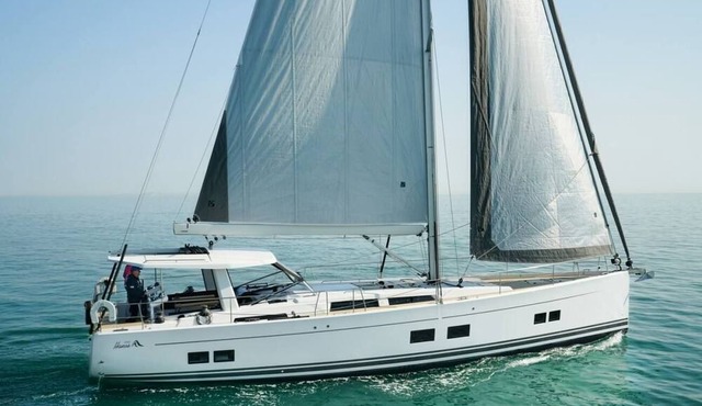 Sun-Kissed Sailing Adventure in Islas Sarónicas