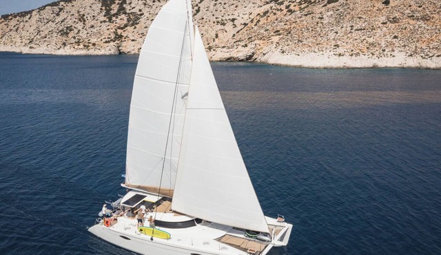 Sun-Kissed Sailing Adventure in Islas Sarónicas