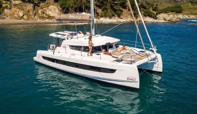 Sun-soaked Sailing Adventure in the Ionian Islands in Perigiali