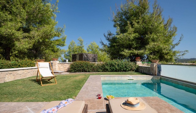 Sunny Villa in Chaniotis