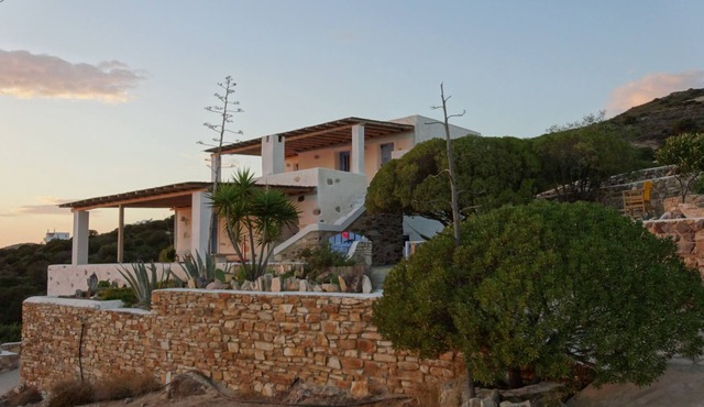 Sunrise Sunset Agios Georgios House in Agios Georgios antiparos