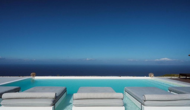 Terra Blanca Suites in Santorini