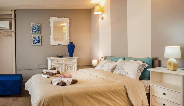 The Hidden Loft in Volos Town