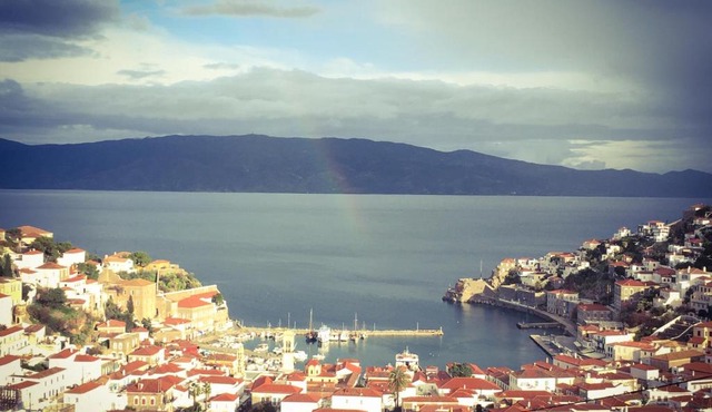 The home overlooking the harbor in Hydra