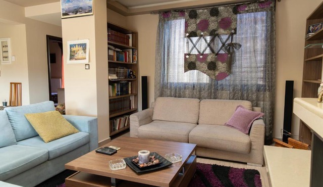 The Sunset Haven Kastoria - Modern Lake Elegance