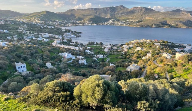 The Velanidies - Οι Βελανιδιές in Leros
