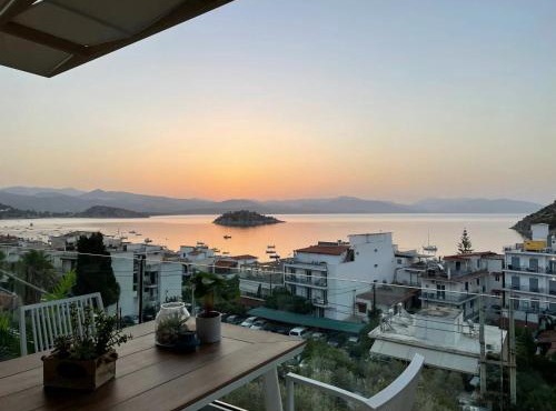 Thea Luxury Apartment in Tolo