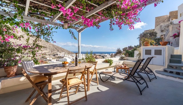 Thera Bliss "Hideaway" Private Jacuzzi by MΡS