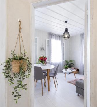 Theros Cottage - garden & sea breeze