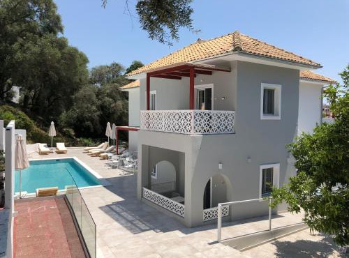 Theros Stylish Suites in Parga