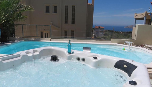 Thimari Sports & Spa with private pool and jacuzzi