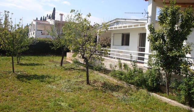 Three Bedroom Country House