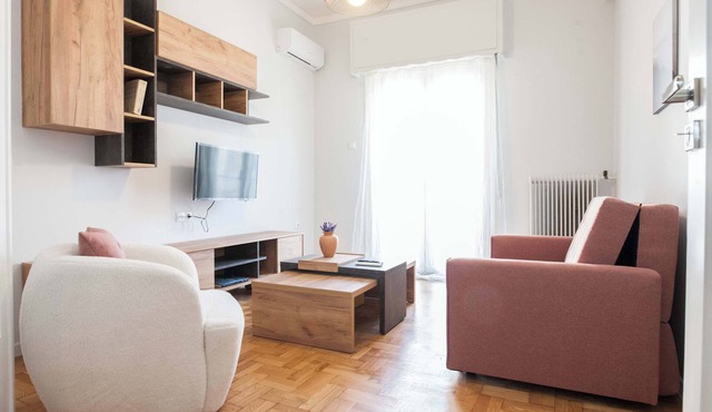 Trendy 1 Bd Stay near Kipseli Square