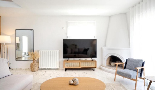 Triplex Villa Gardenia Glyfada sea view in Athens
