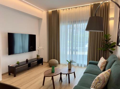 TT Luxury Homes I Astris - LUXE Shared Pool & Gym in Athens