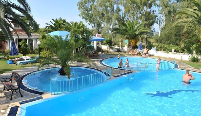 Two-Bedroom Apartment 7 in Roda