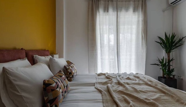Urban Comfort - 2BR Apartment in Koukaki