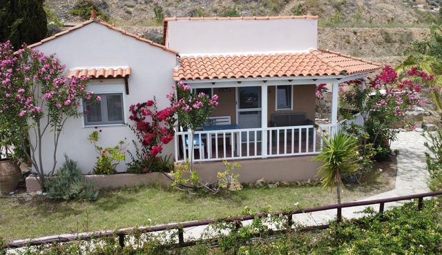 Vaia Villa Asteria Spacious group of houses & apartments, in Crete