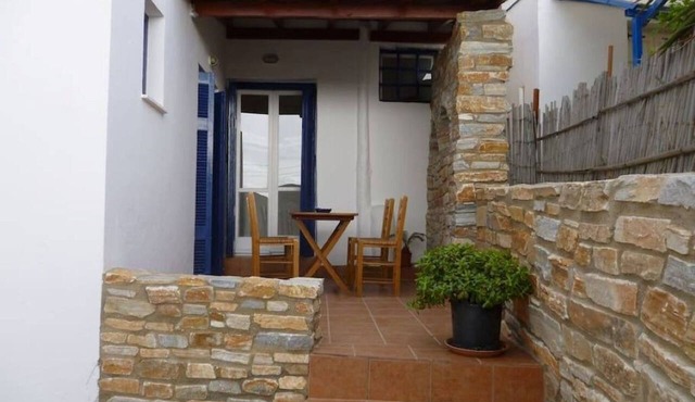 Vasilis Ios Place Room 1