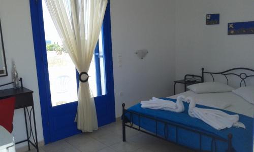 Vigles in Milos