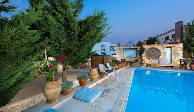 Villa Anemos -beautiful Small Villas Near to Rethymno City and Beach in Rethymno