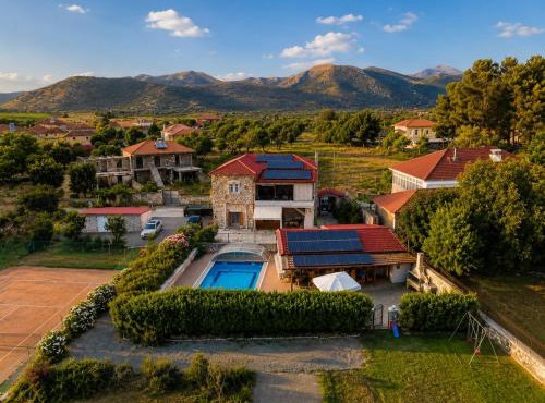Villa Arcadia Private Pool and Tennis Court