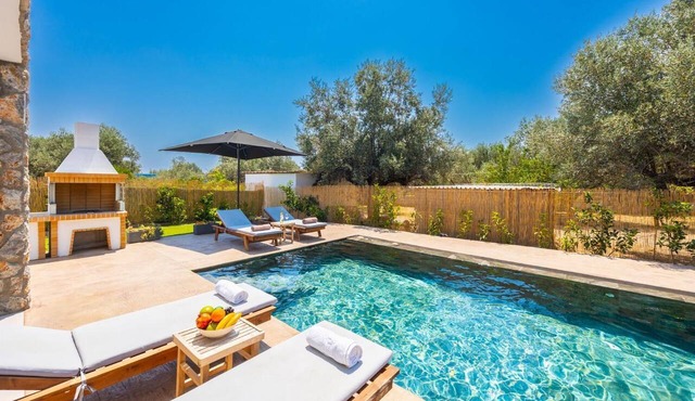 Villa Celestia - Two Bedroom Villa, Sleeps 4 in Afandou