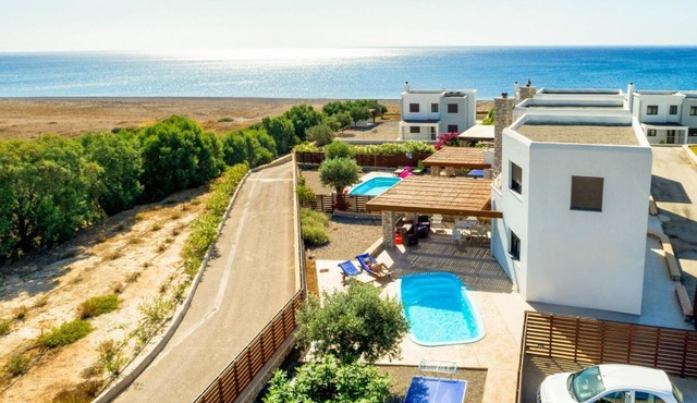 Villa Dias - Two Bedroom Villa, Sleeps 4