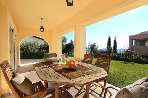 Villa Domus Riviera in Athens