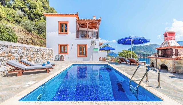 Villa Elena Glysteri