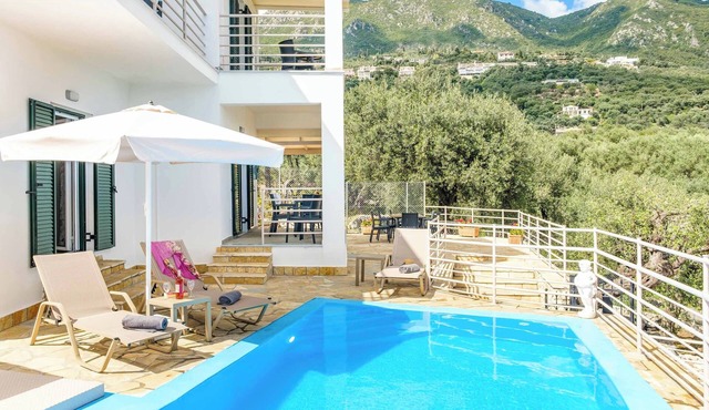 Villa Elli Epavlis - Three Bedroom Villa, Sleeps 6 in Pirgi