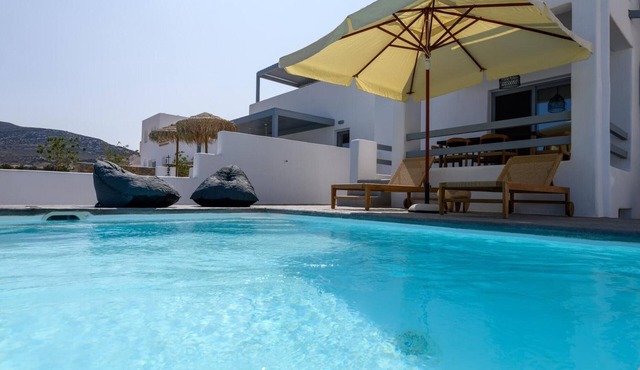 Villa 'Evi' with Private Pool, Wi-Fi and Air Conditioning