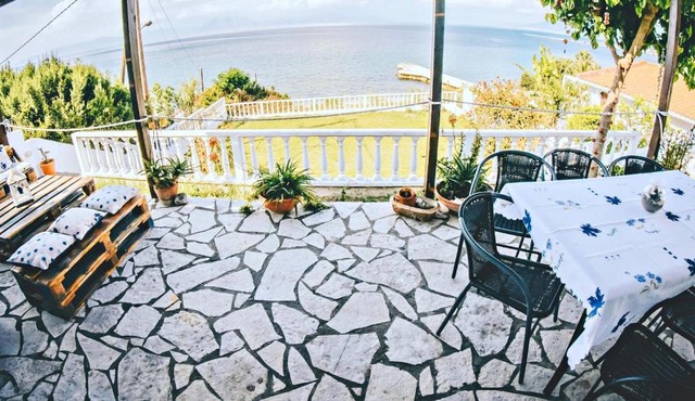Villa Galanis by the sea