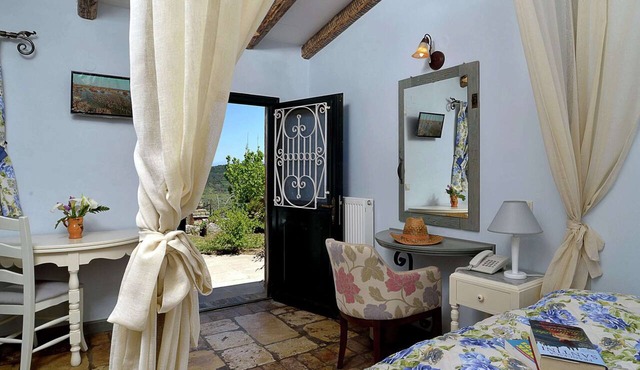 Villa in Paleokastrites with Swimming Pool near Beaches in Corfu